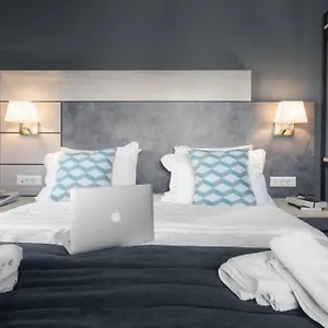 3* Otel Meliton & By The
