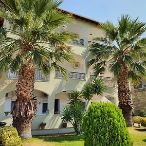 Apartament Pefko, Neos Marmaras